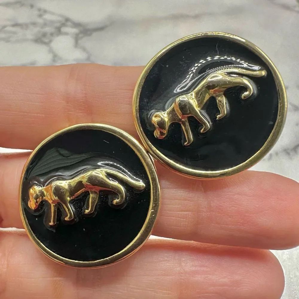 Vintage black and gold tiger clip on earrings